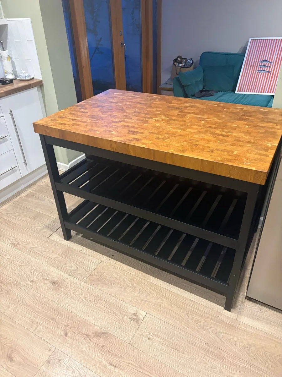 Kitchen Island (generous worktop) - Image 1
