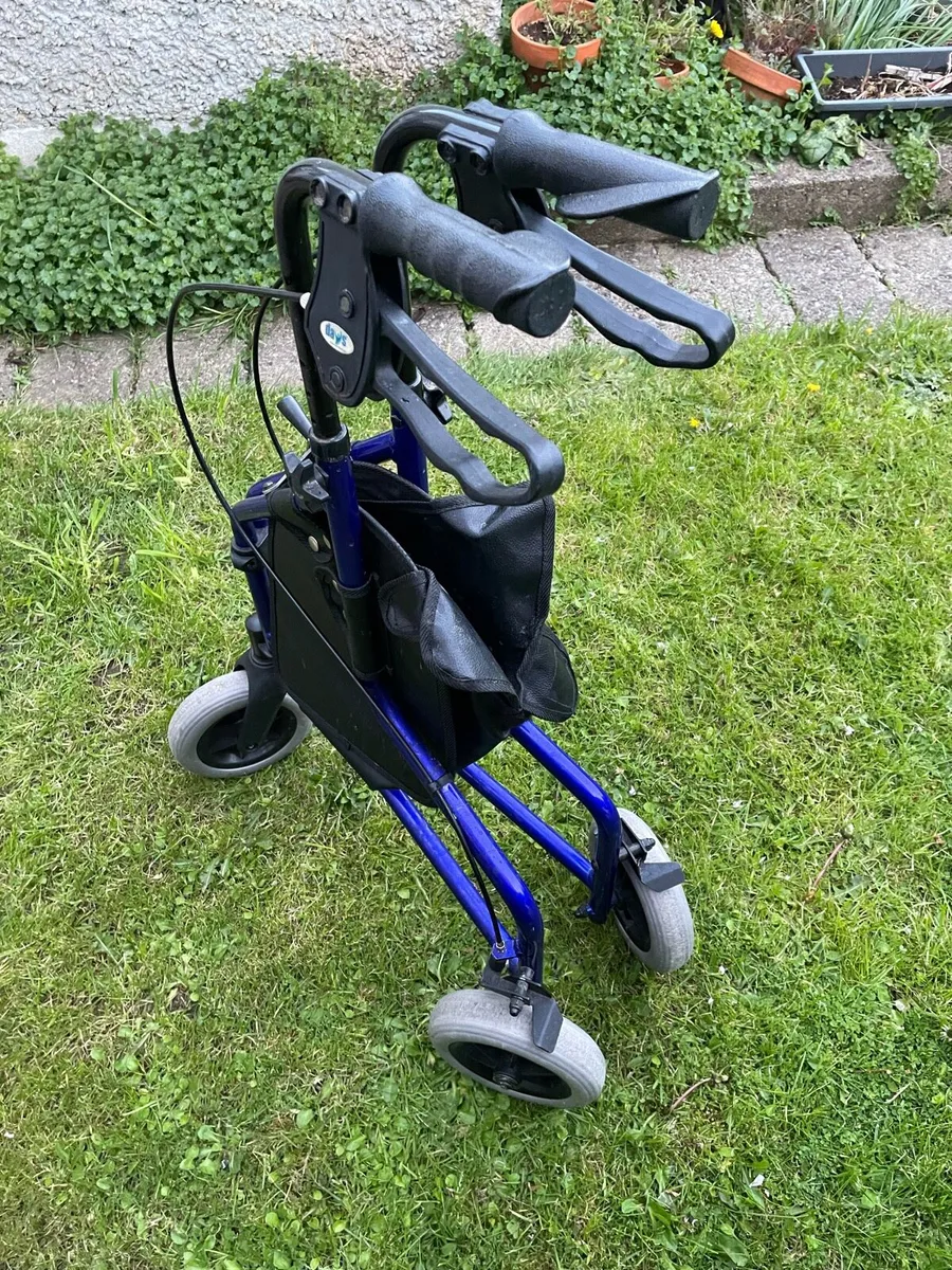 3 wheel walker - Image 3