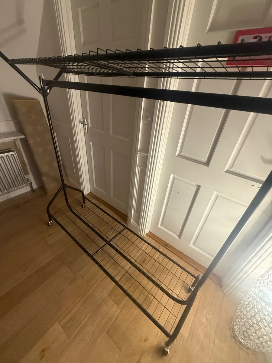 5ft long x 5ft Black Heavy Duty Hanging rail - Image 4