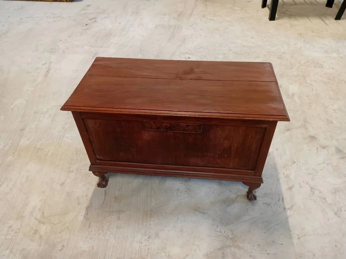 Old storage unit - Image 1