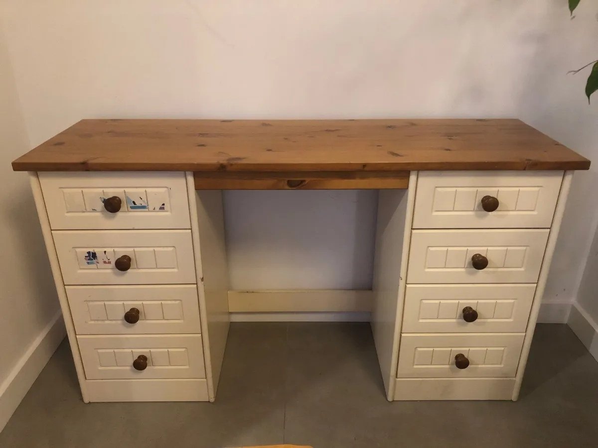 Desk and Lockers - Image 2