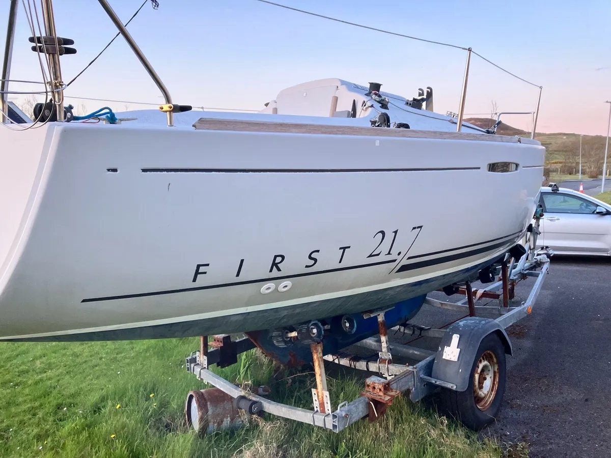 Beneateau first 21.7 sailing boat - Image 2