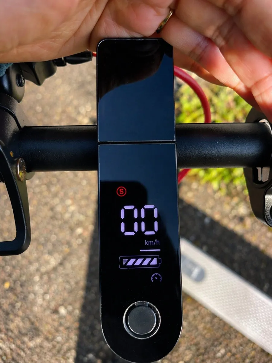 Electric Scooter - Image 4
