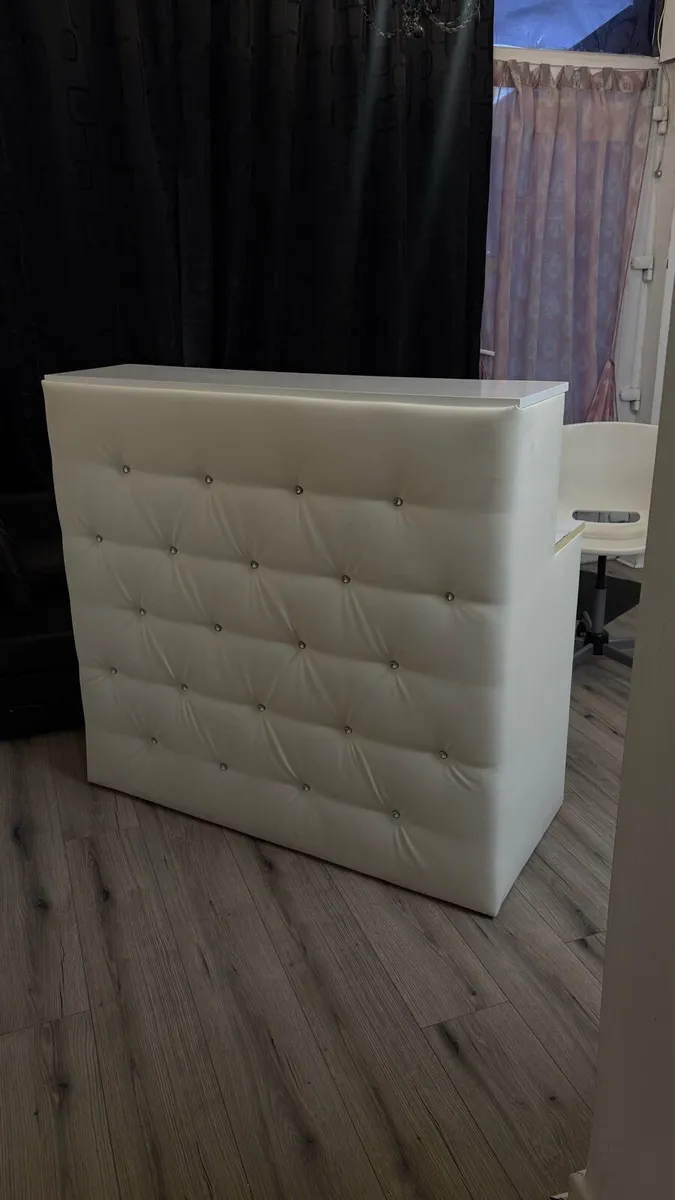 Salon desk - Image 2