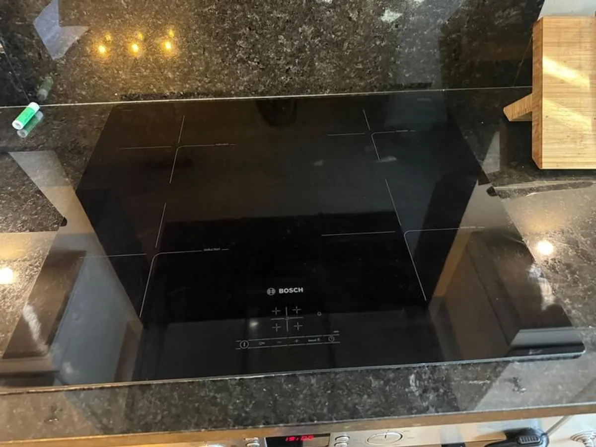 Complete Kitchen for Sale with Quartz Worktops & Appliances. Excellent Condition - Image 4