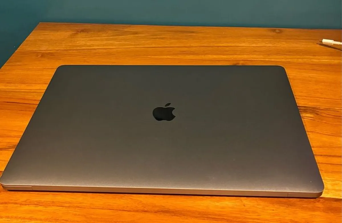 MacBook Pro - Image 2