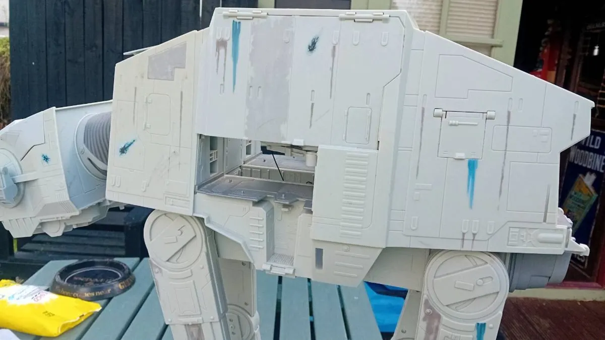 HASBRO 2010 AT AT - Image 4
