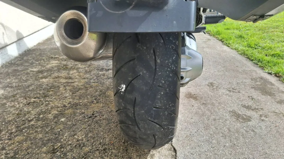 Motorcycle - Image 4