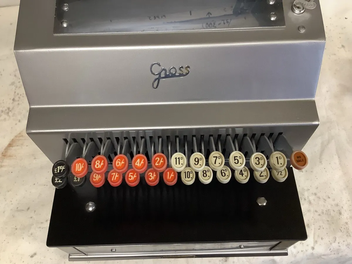 Vintage cash register - Image 4