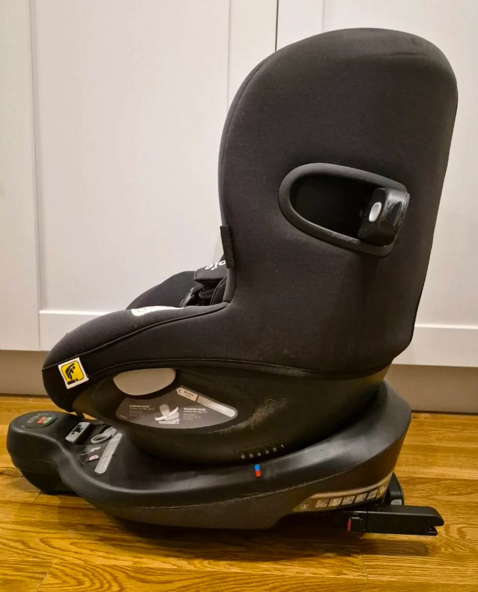 Joie i-spin 360 isofix car seat - Image 4