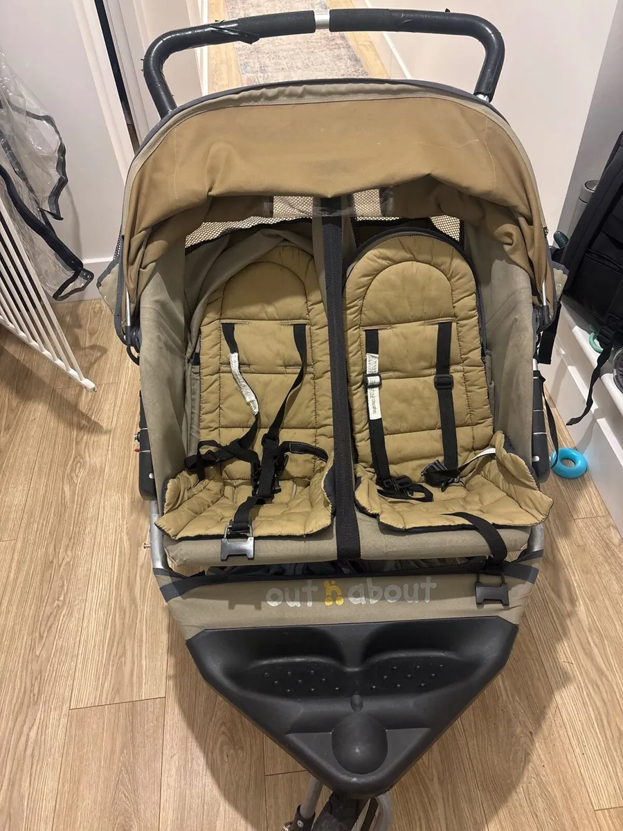 Out n about double buggy - Image 1