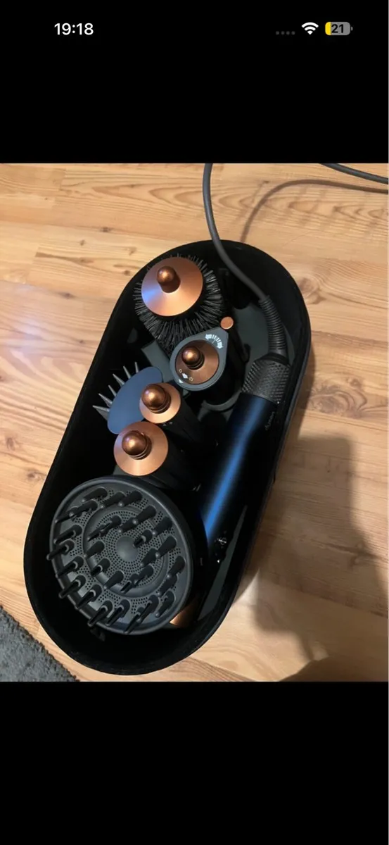 Dyson airwrap long - Image 1