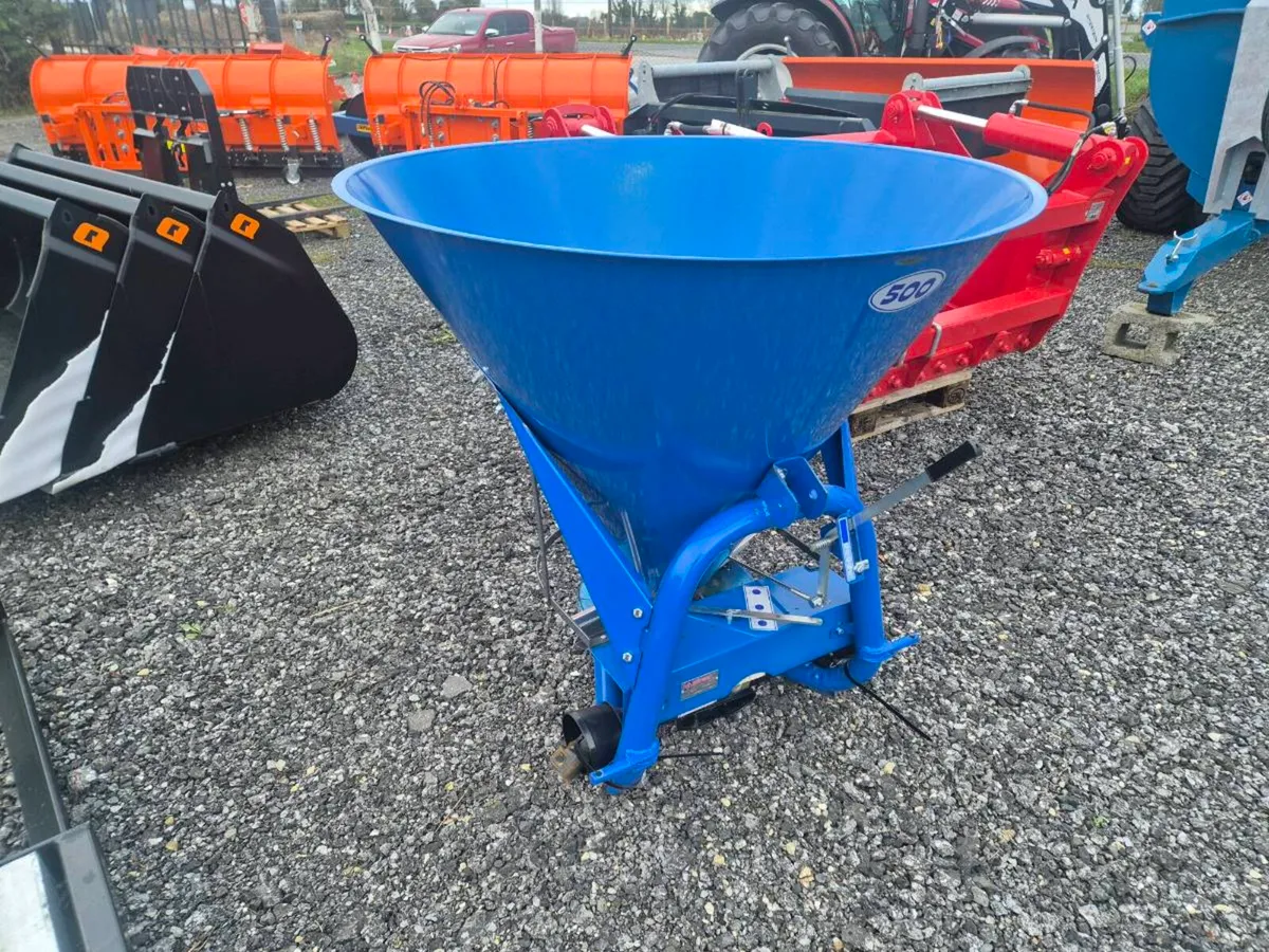 Fertilizer spreaders - Image 2