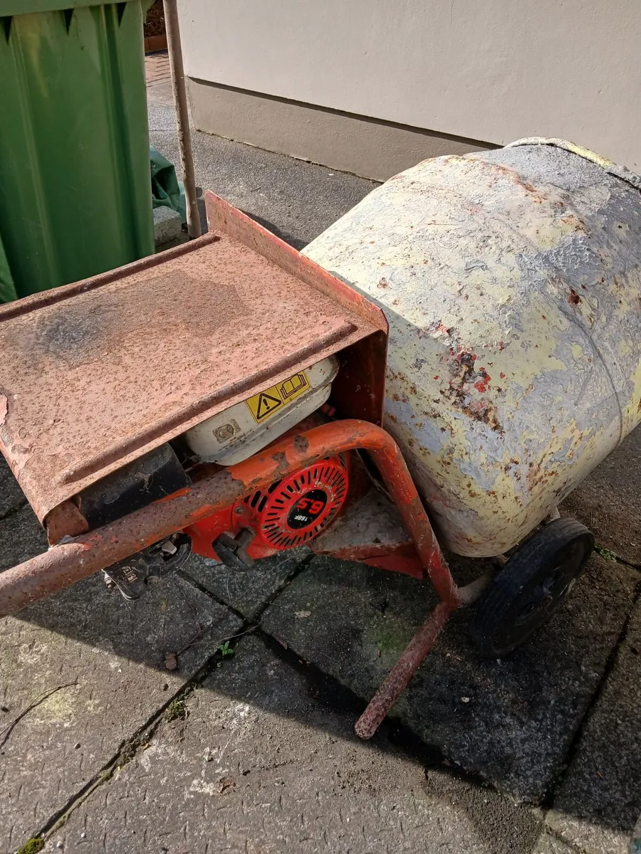Petrol Cement Mixer - Image 1