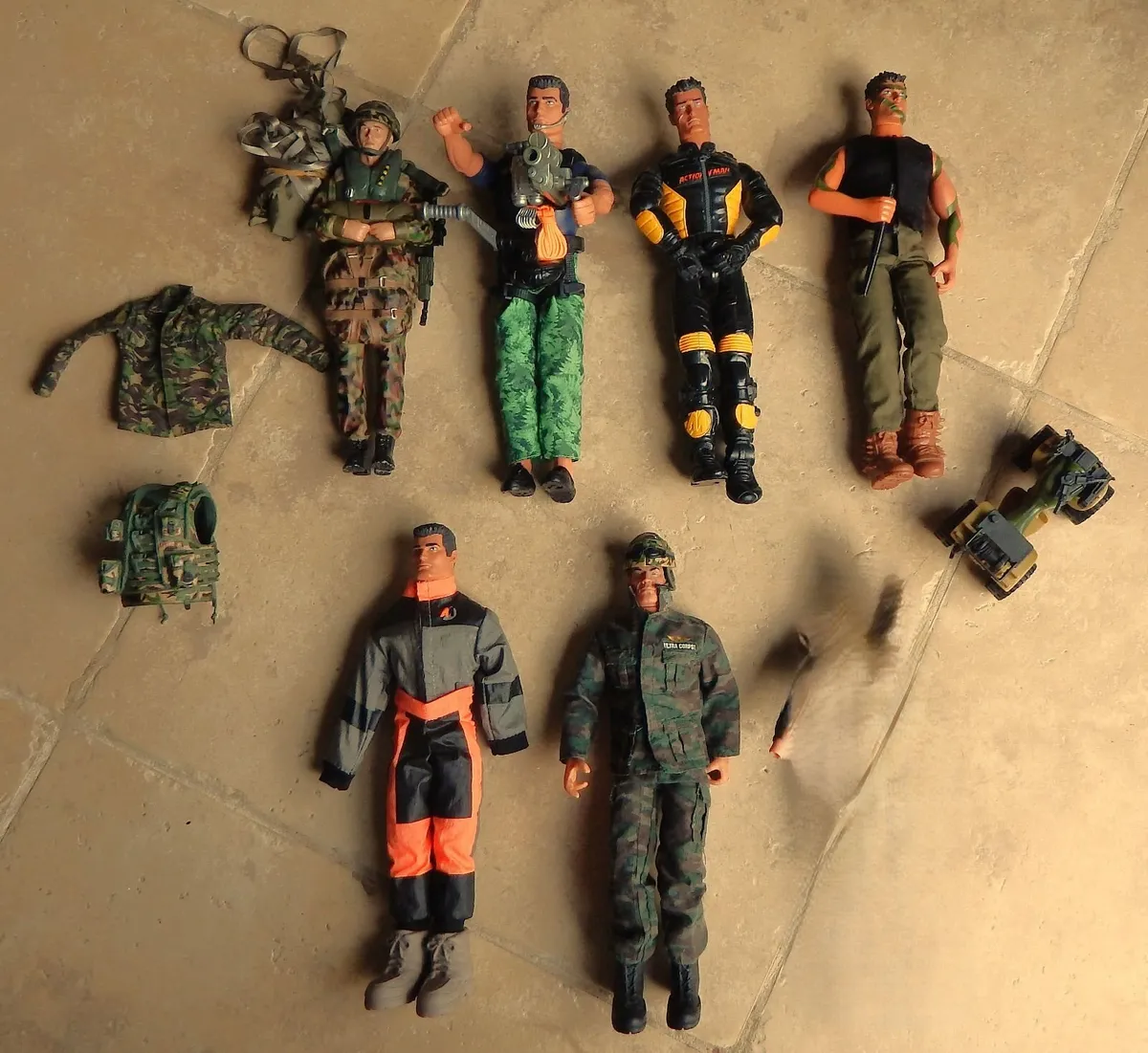 Selection of 6 Action Man Figurines & Accessories - Image 1