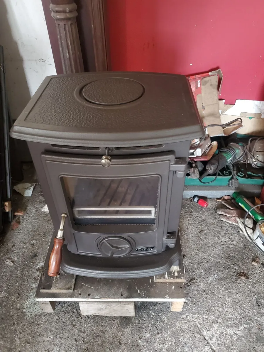 Stanley Oisin 5kw solid fuel demo model - Image 1