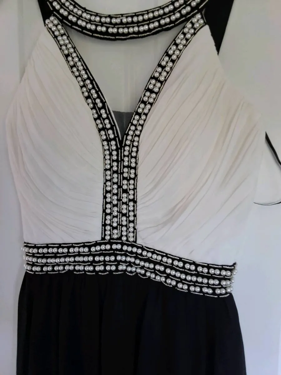 Grad .Ty.Occasional Dress - Image 1