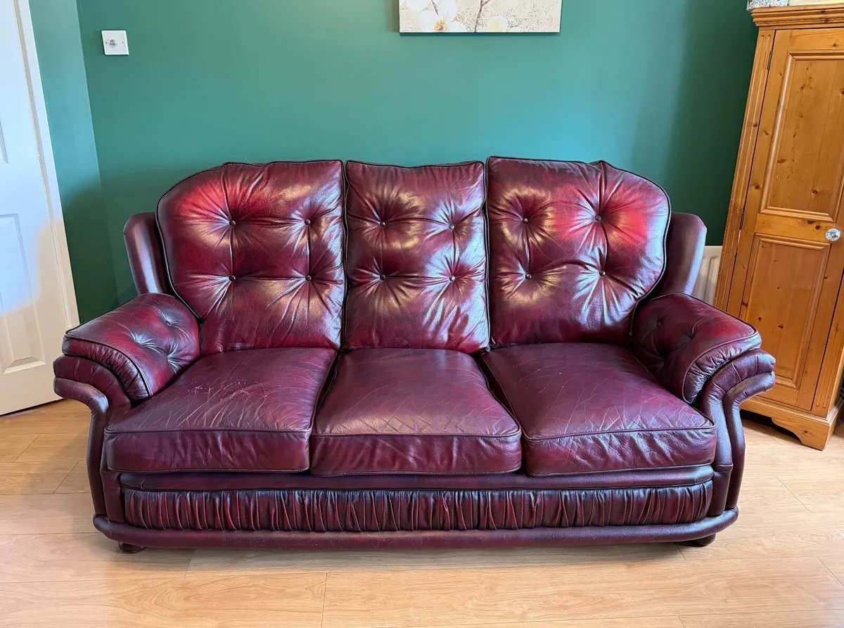 Burgundy Leather 3 Piece Sofa Suite - 3+1+1 - Image 1