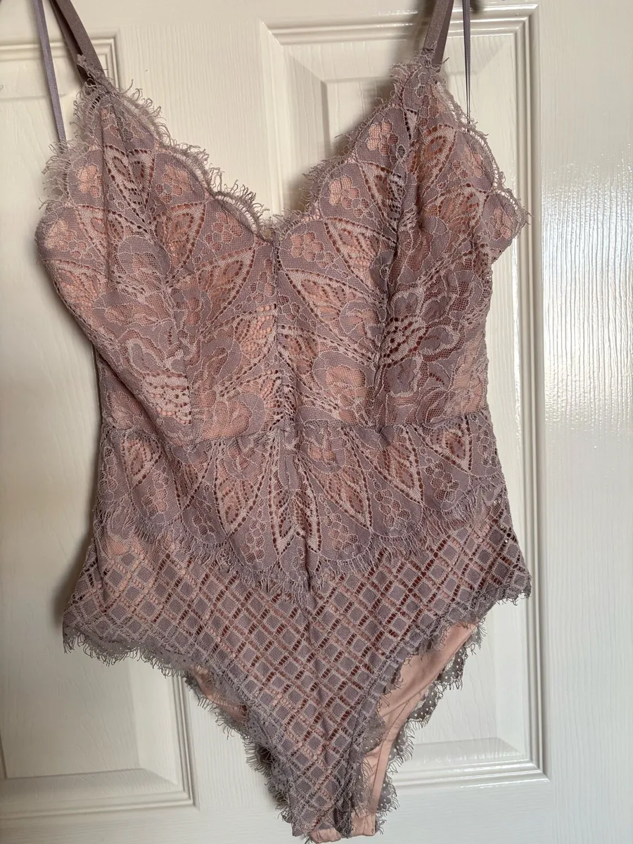 Ladies - Image 3