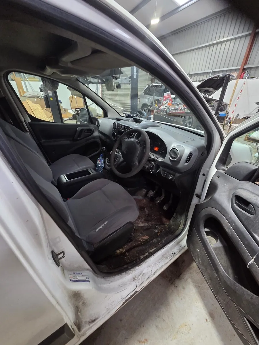 2013 PEUGEOT PARTNER - Image 4