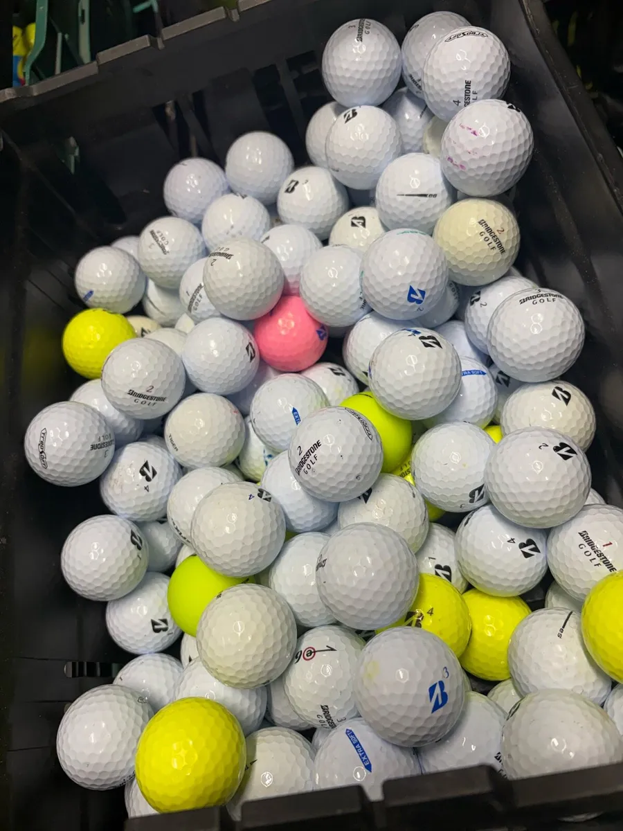 40 Bridgestone Golf Balls - Image 2