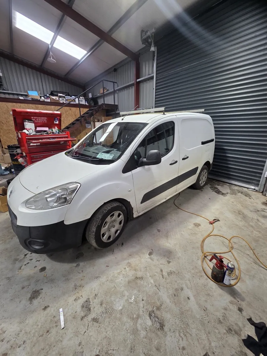 2013 PEUGEOT PARTNER - Image 2