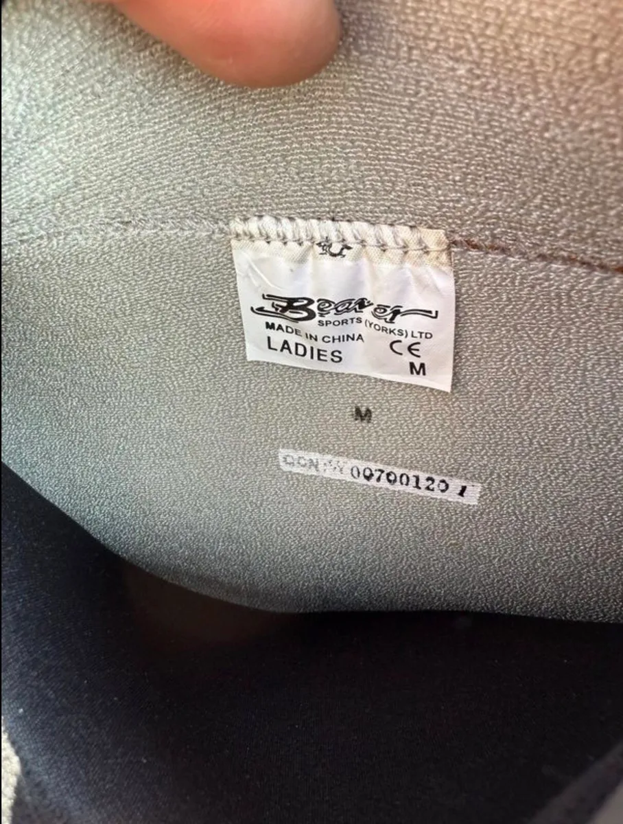 beaver two piece wetsuit - two piece - medium - Image 3