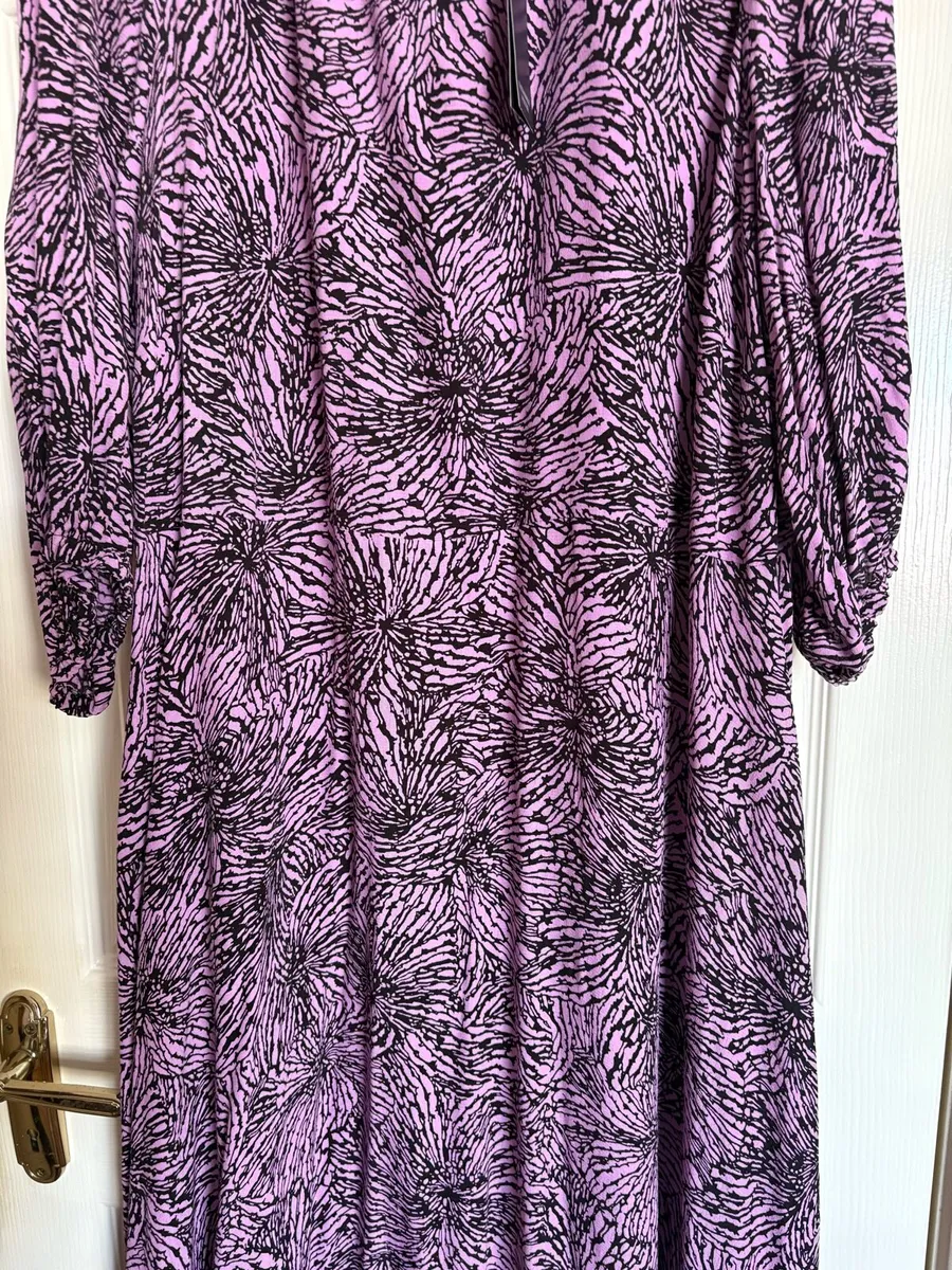 Ladies dress - Image 3