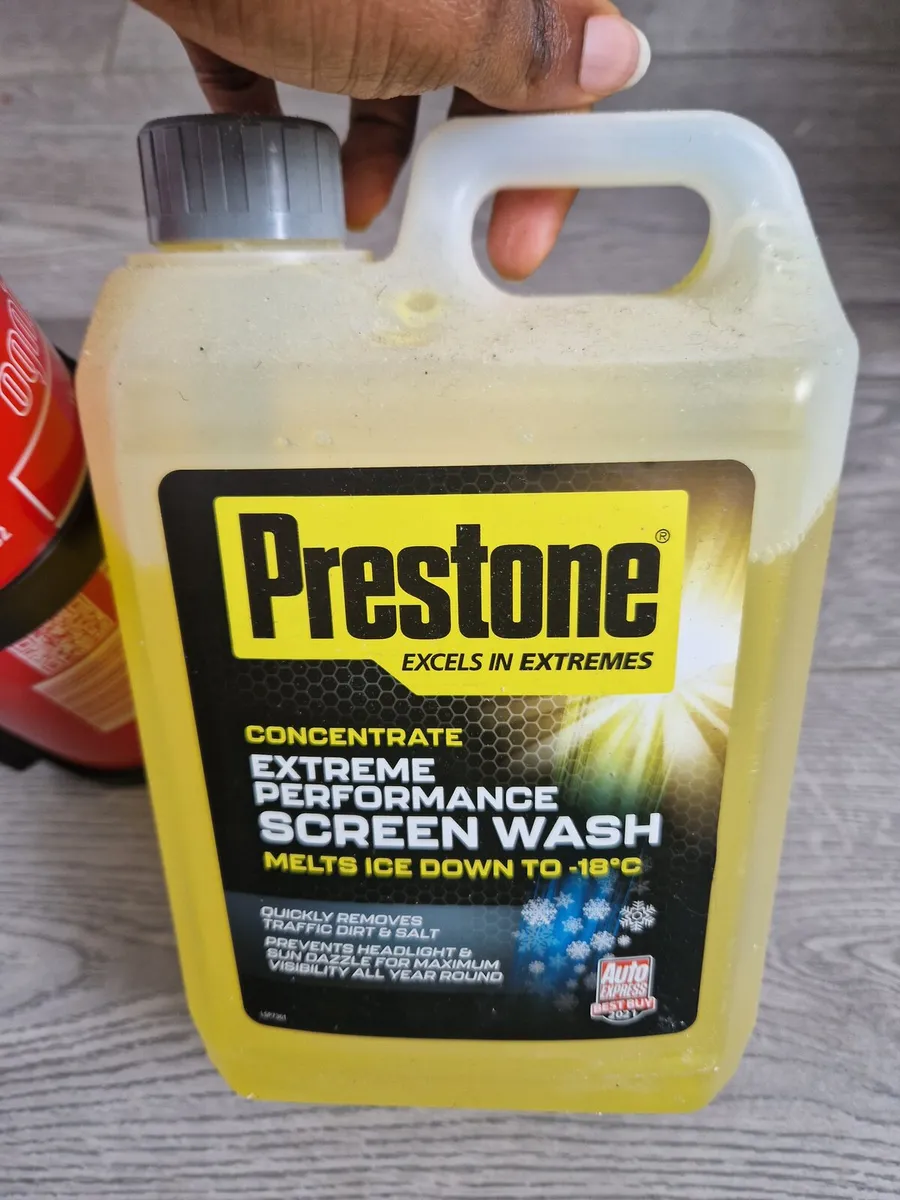 Screen wash & Fire Extinguisher - Image 1