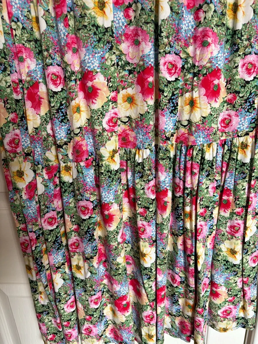 Ladies dress - Image 4