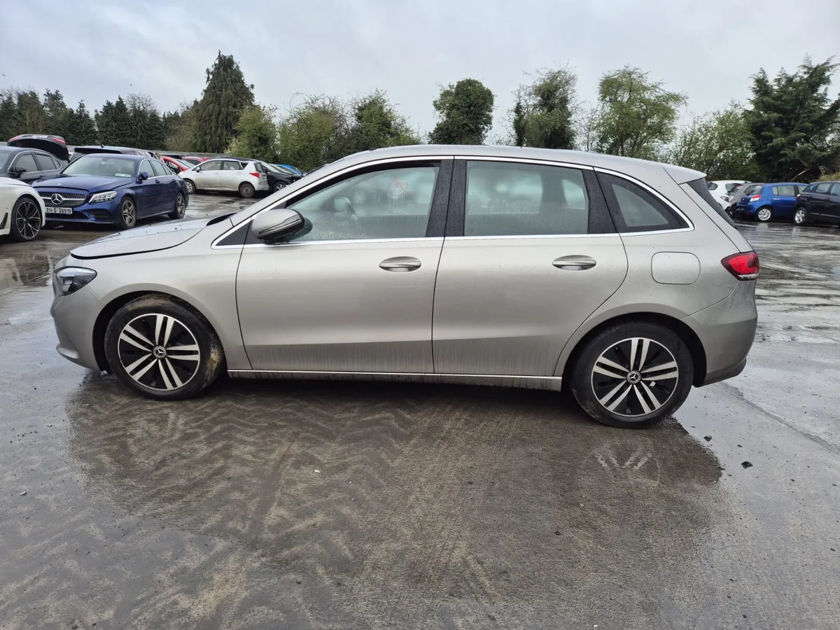 2021 Mercedes B-Class *For parts* - Image 4