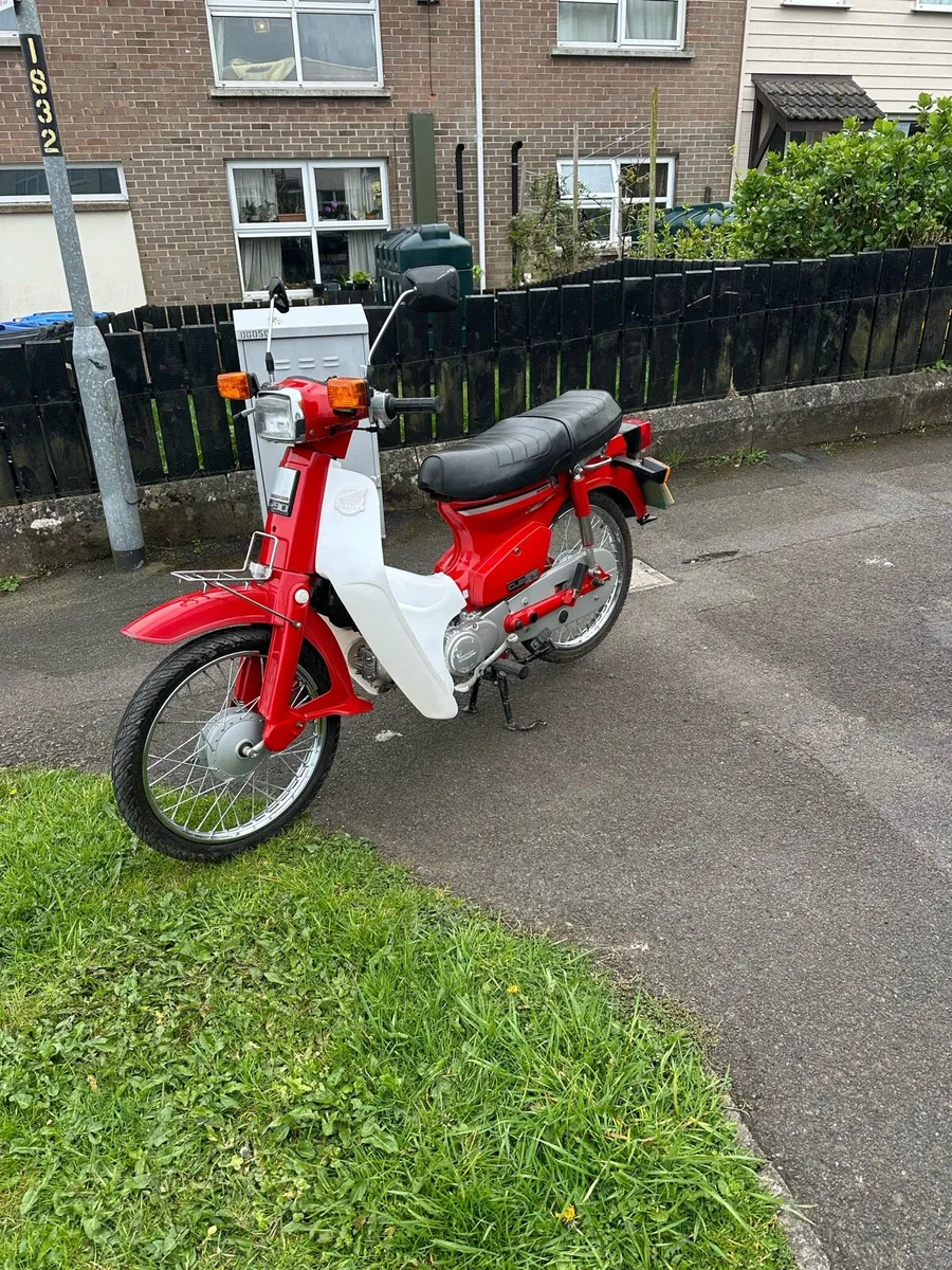 1989 Honda C90 Cub - Image 1