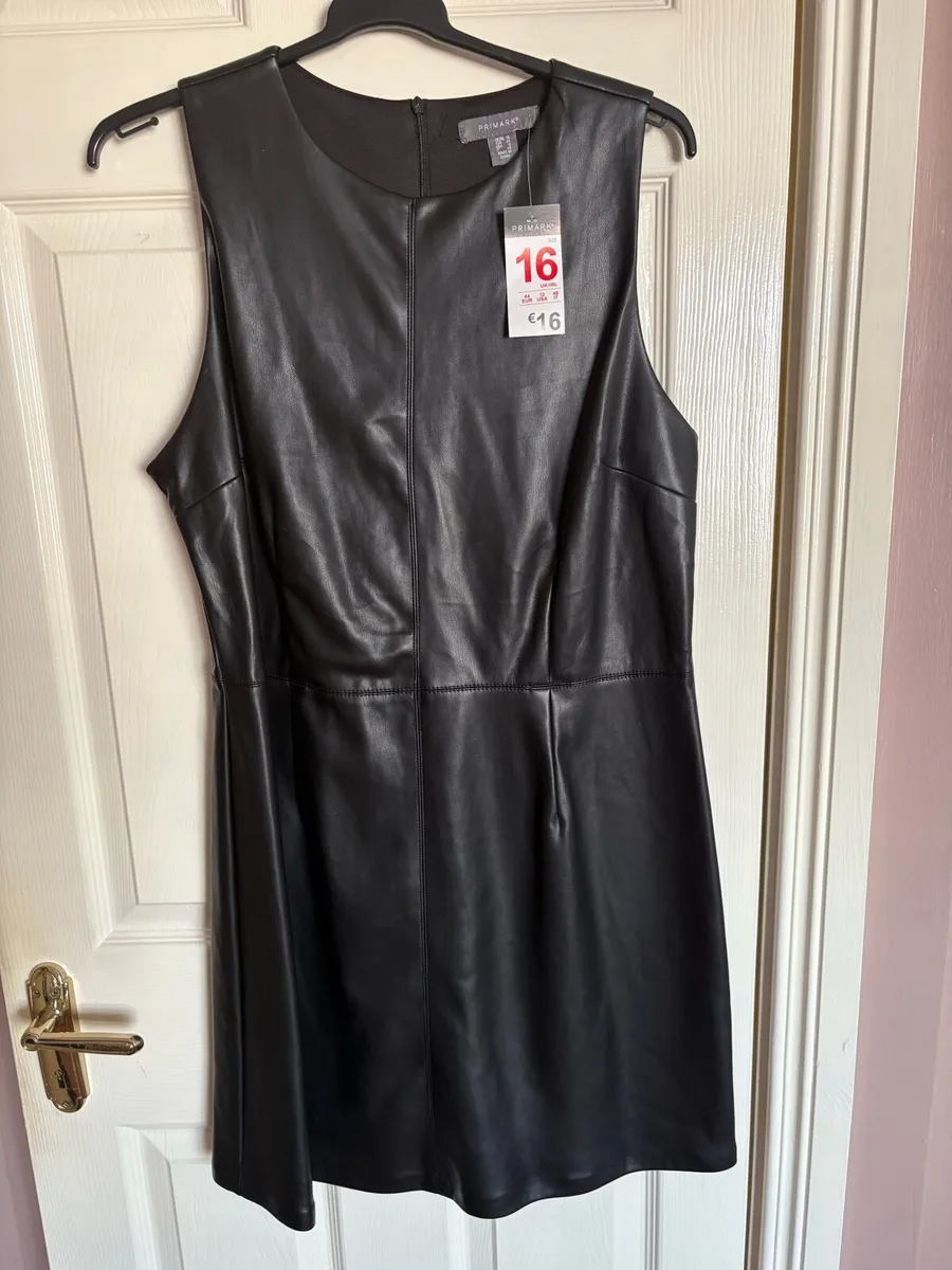 Ladies dress - Image 1