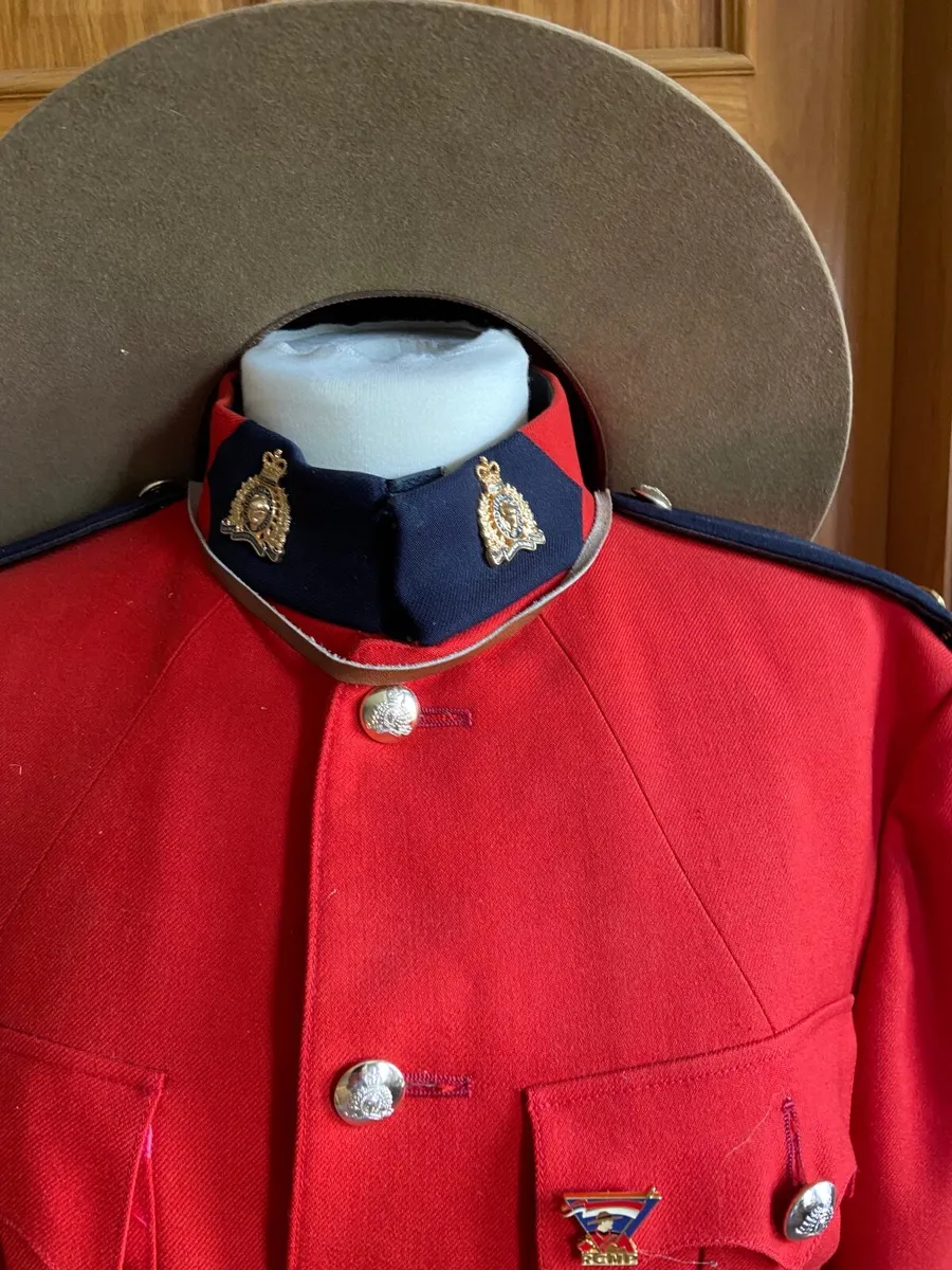 Police uniform - Image 3