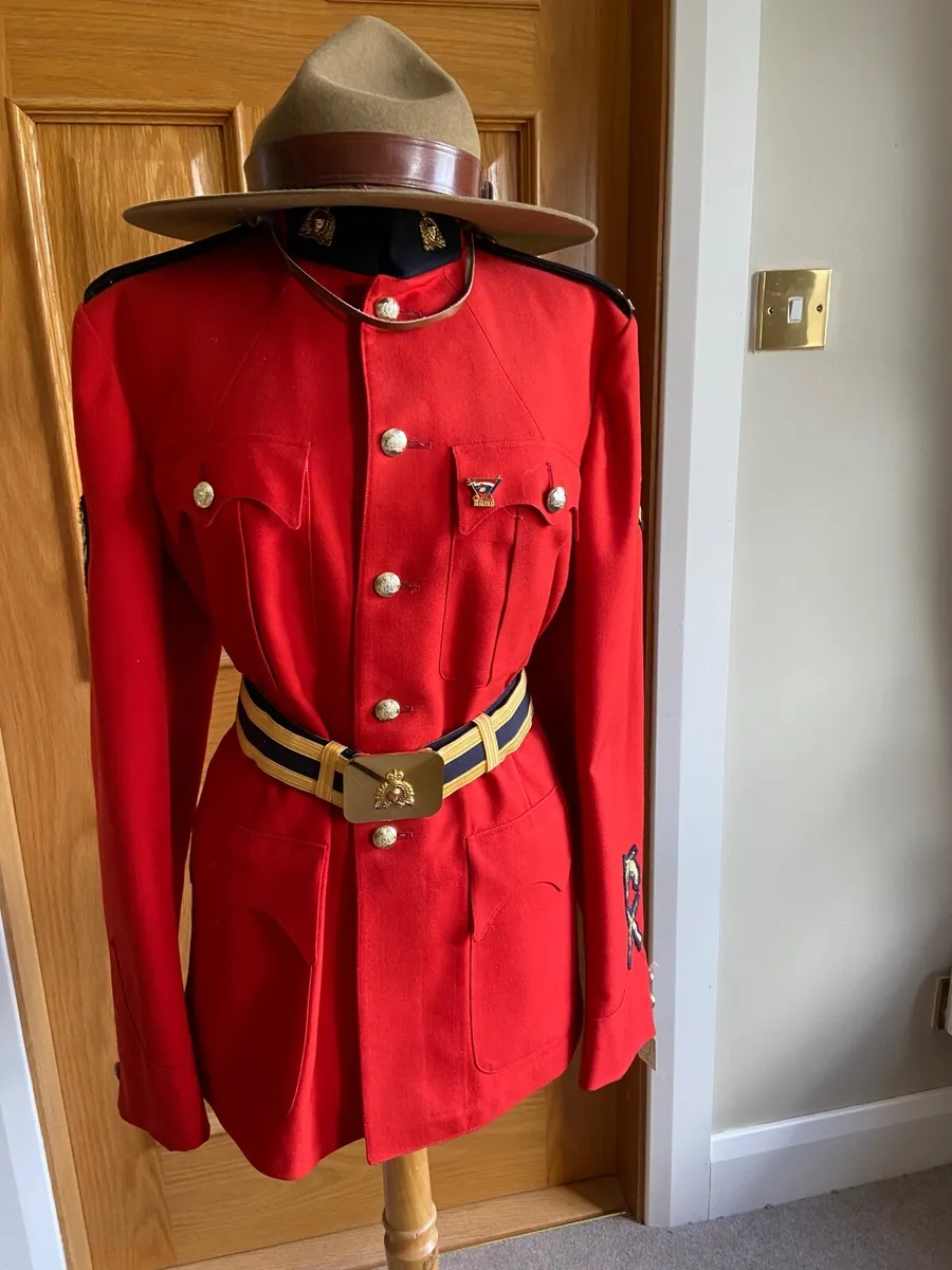 Police uniform - Image 1