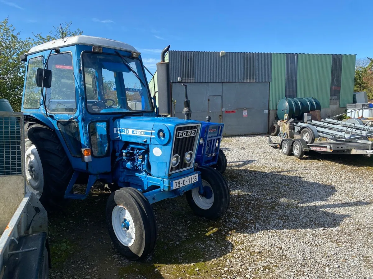 Tractors and trailers - Image 1