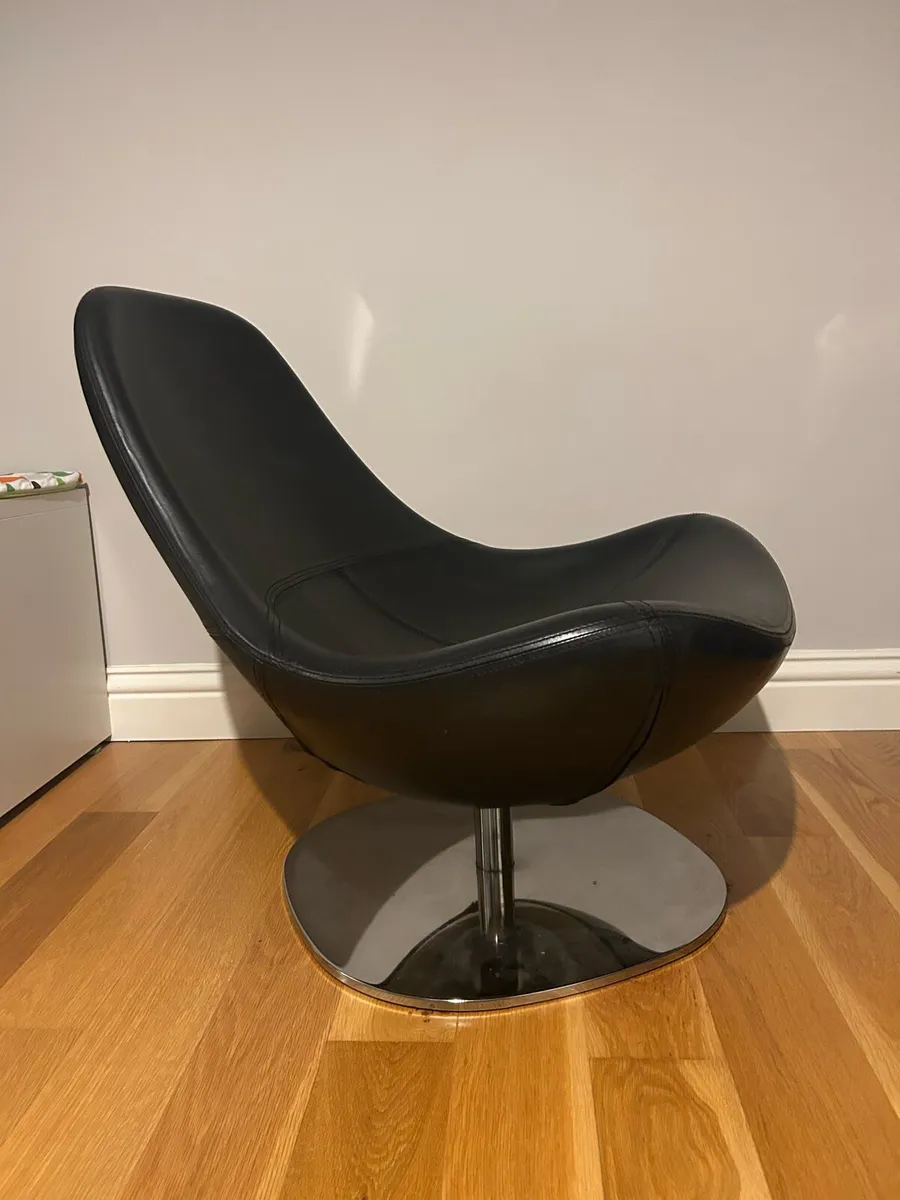 Leather swivel chair - Image 1