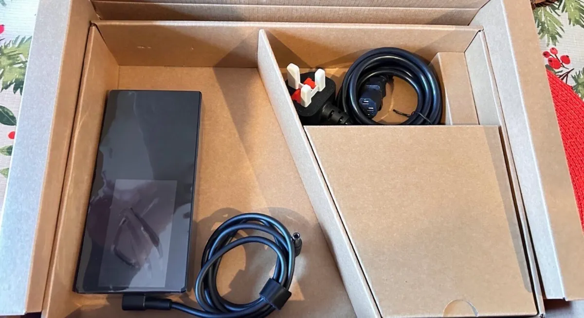 ASUS ROG Strix 16” Brand new with extra warranty - Image 2