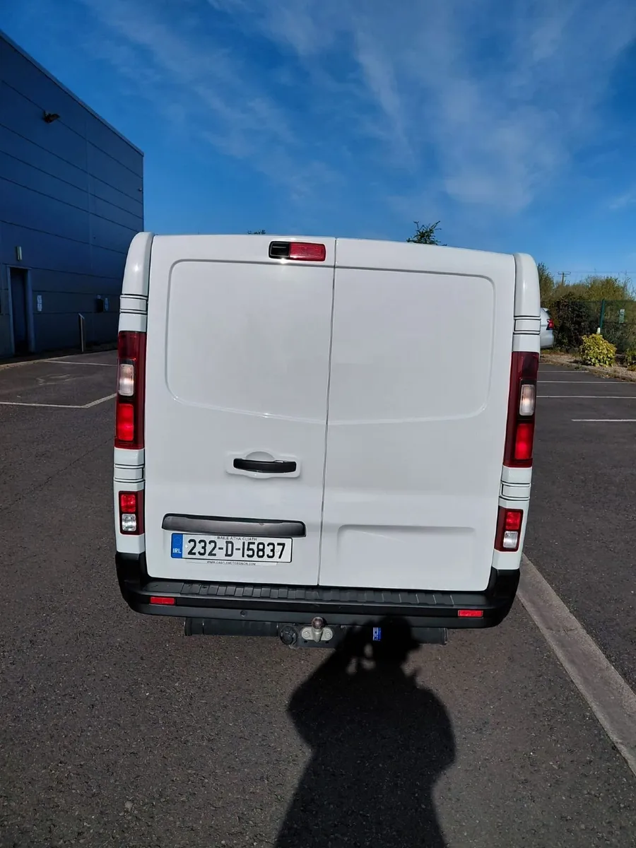 Renault Trafic 2023 - Image 2