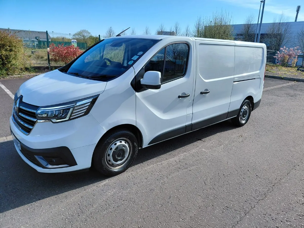 Renault Trafic 2023 - Image 3