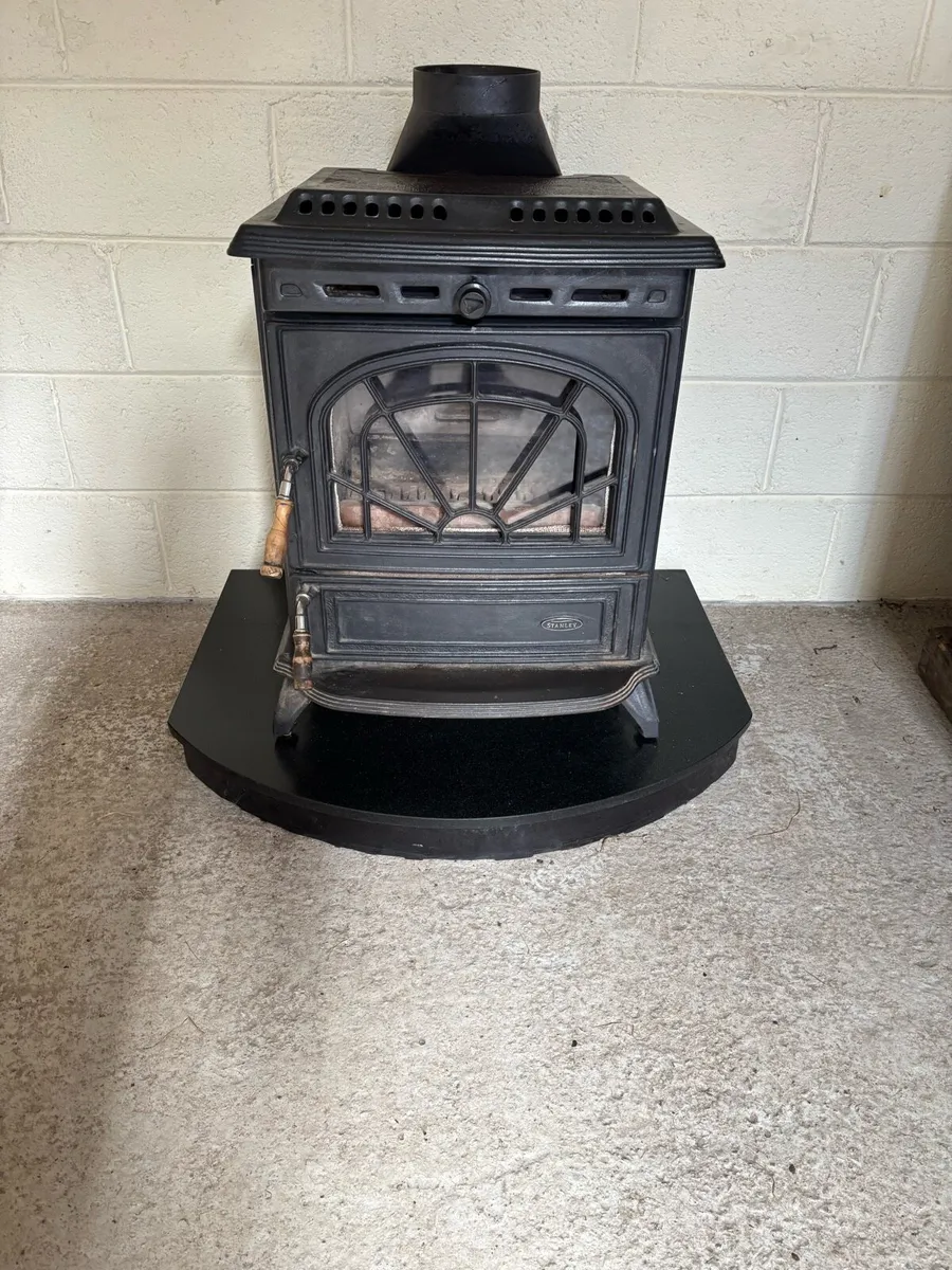 Stanley Erin solid fuel stove ( Boiler model ) - Image 1