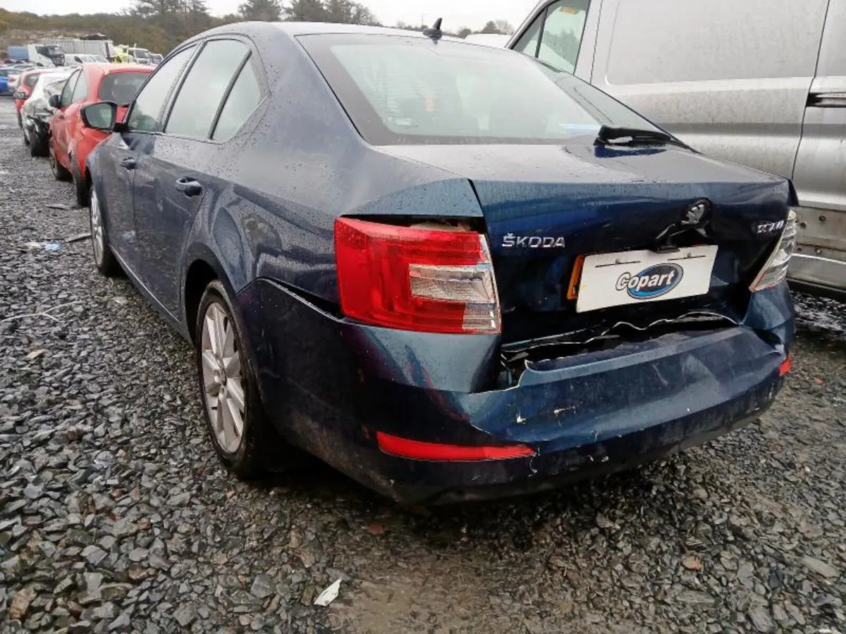 2013 Skoda Octavia 2.0TDI BREAKING / PARTS - Image 4