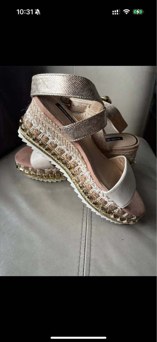 Ladies sandals - Image 1