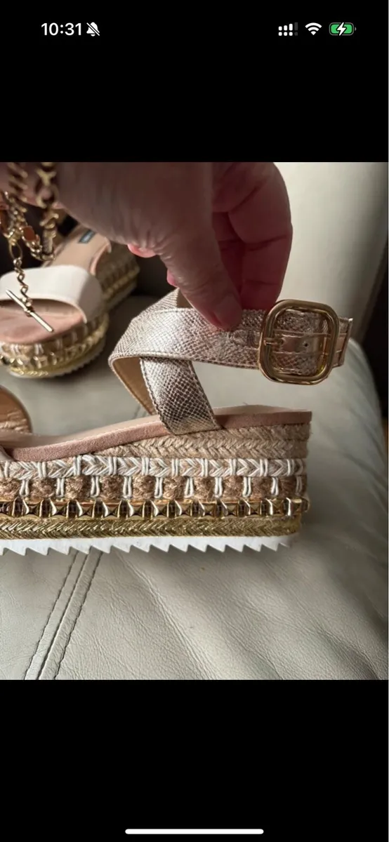 Ladies sandals - Image 3