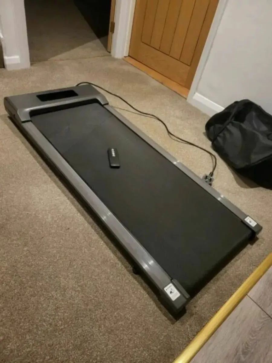 Treadmill up to 10km/h brand new - Image 1