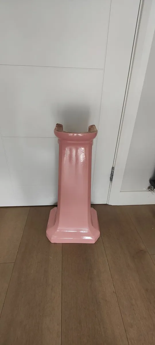 Retro 1950s Bathroom sinks - Image 4