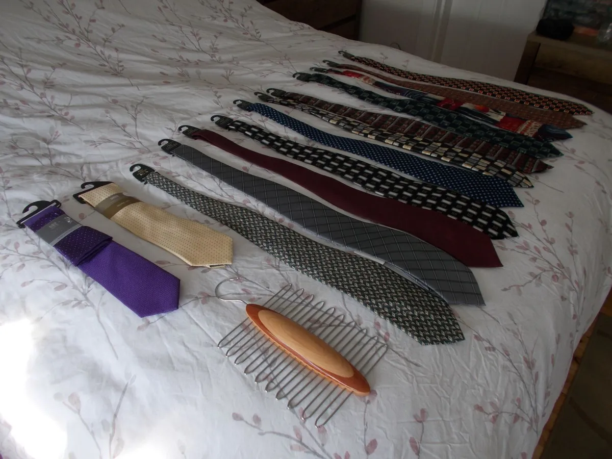 Lot of 24 Men's Ties  ***All New*** - Image 2