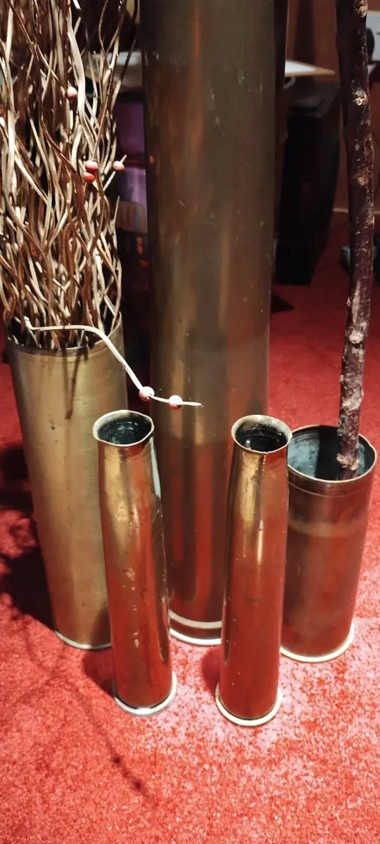Collection of 5 Original Heavy Brass Army Shells. - Image 1