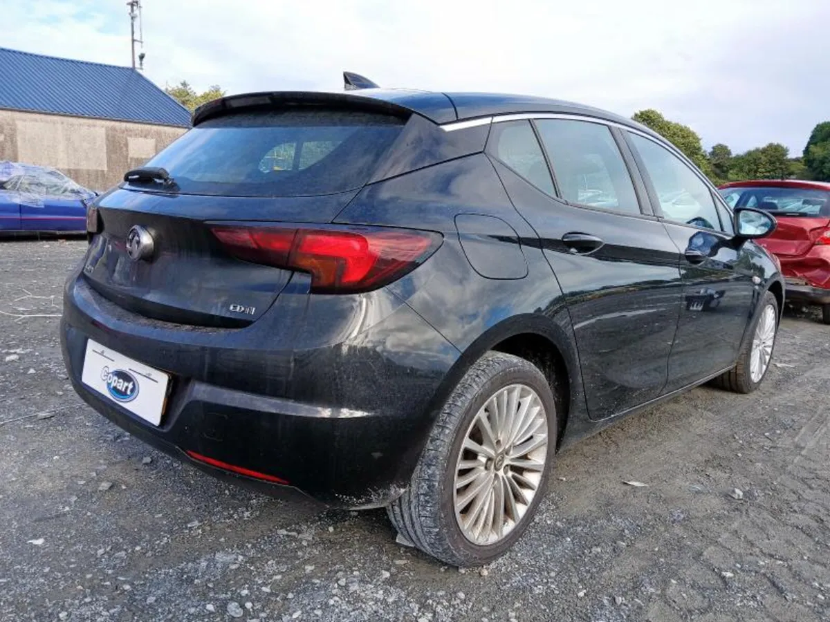 2017 Vauxhall Astra Elite 1.6D BREAKING / PARTS - Image 3