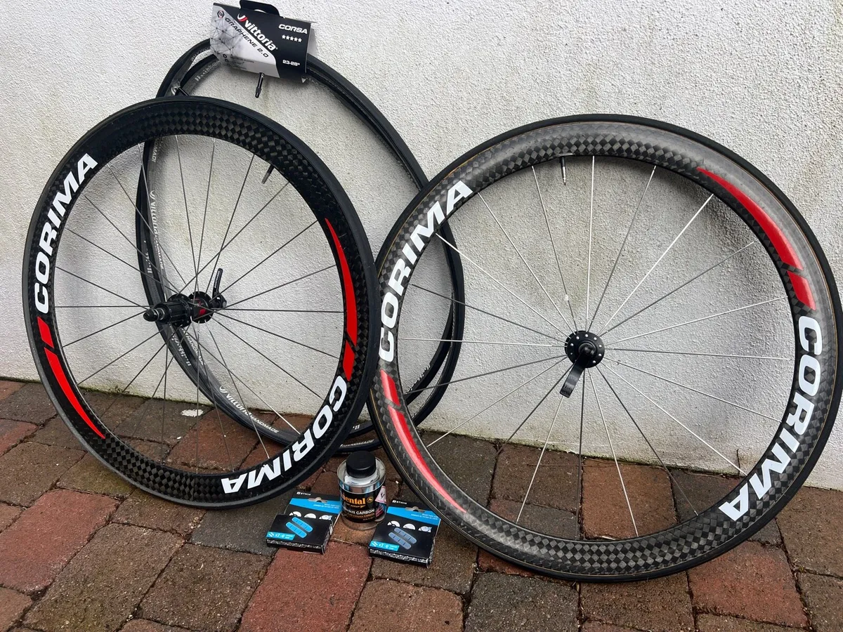 Carbon bike wheels - Image 1